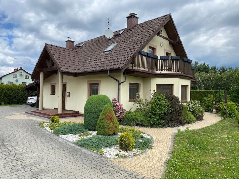 4 Bedroom Family House With Access To A Hot Tub Goczałkowice-Zdrój Buitenkant foto