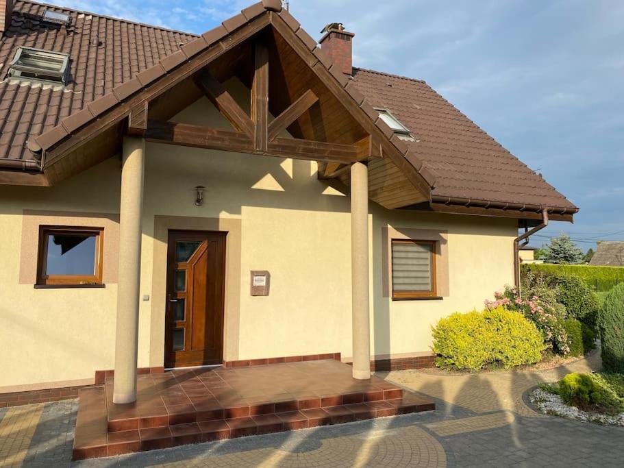 4 Bedroom Family House With Access To A Hot Tub Goczałkowice-Zdrój Buitenkant foto